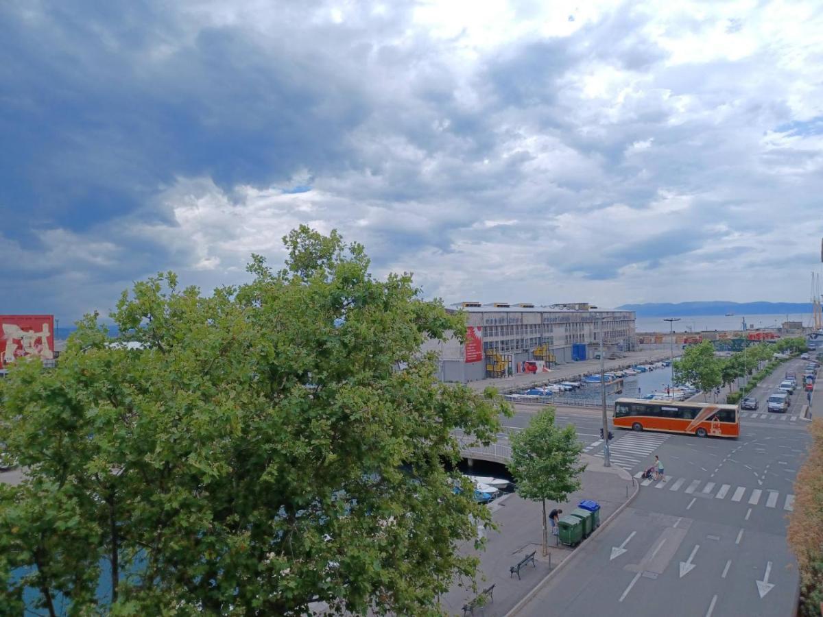 In The Centar Of Rijeka Daire Dış mekan fotoğraf