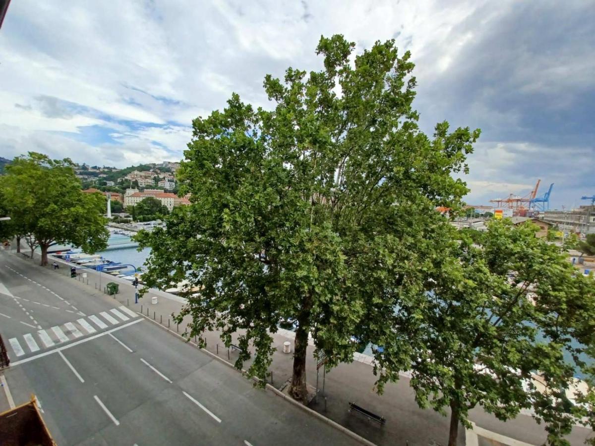 In The Centar Of Rijeka Daire Dış mekan fotoğraf